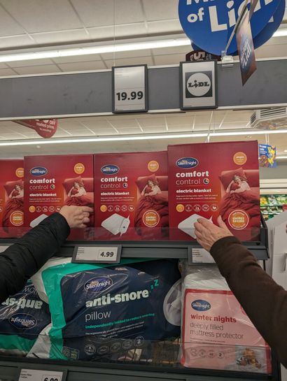 Lidl shoppers get 50% off automatically at tills in huge winter