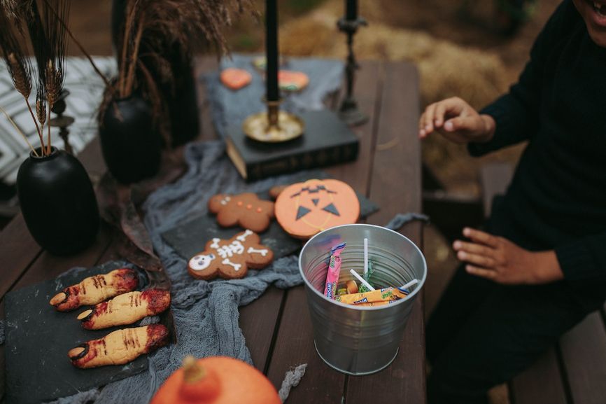 Halloween party food (Image: Yaroslav Shuraev via Pexels)