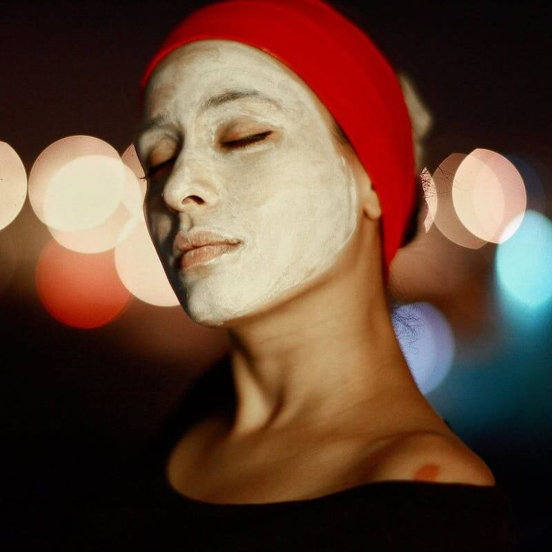 girl with face mask