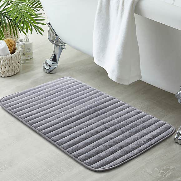 Pack of 2 Grey Memory Foam Bath Mats - £2.50 (Free click and collect ...