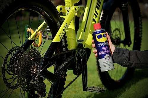 WD-40 44704 Bike, Bicycle Chains & Gears Degreaser, 500ml