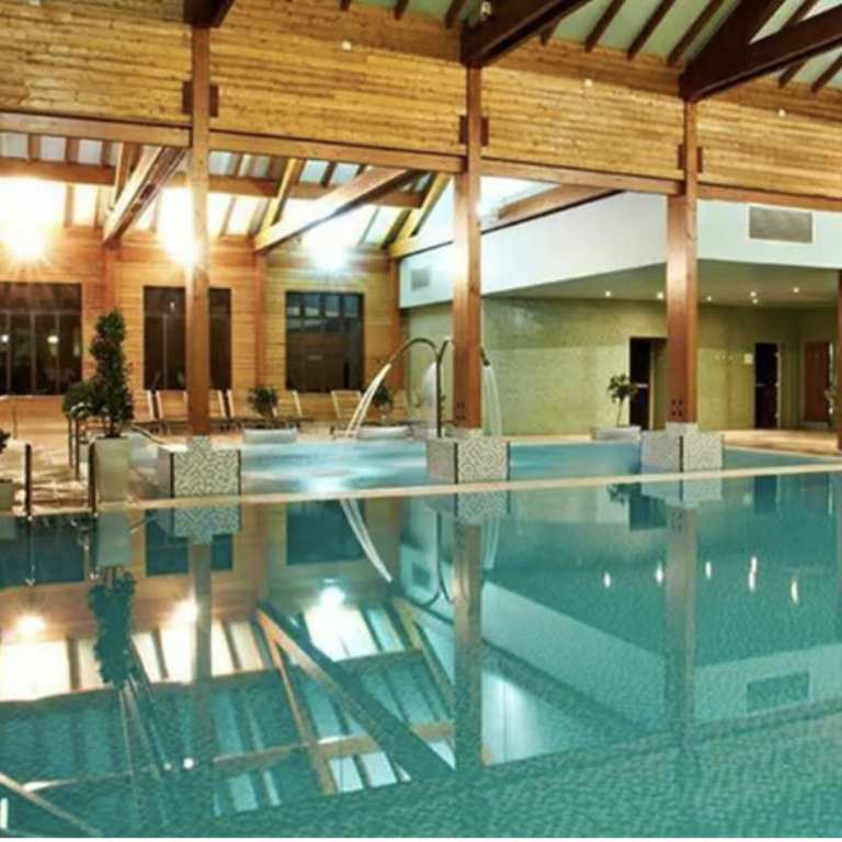 Bannatyne Spa Day: 3 Mini Treatments + 20cl Prosecco + Unlimited Spa Access + 2 Spa Gifts - selected locations UK w/ code