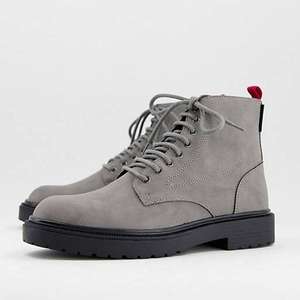 Kurt Geiger Men's Grey Paxton Boots - £29 (Extra 20% Off with NHS discount code) +£3.50 Delivery @ Shoeaholics