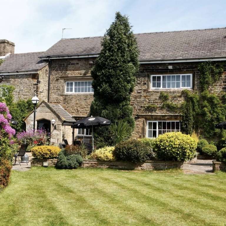 1 night Best Western Plus Lancashire Manor Hotel + Breakfast + 3 course dinner for 2 people with code - October 2023 to May 2024