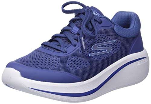 Skechers Women's Max Cushioning Essential Sneaker size 2 only