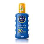 NIVEA SUN Protect & Moisture Sun Spray SPF20 (200 ml) £3.25 @ Amazon