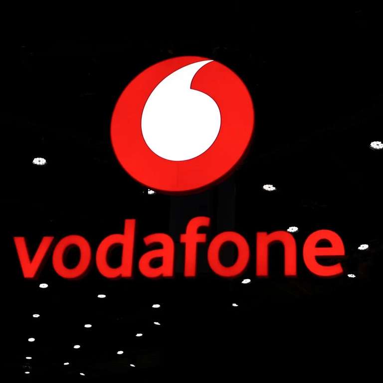 Vodafone 100GB 5G data - Unlimited min / text + £40 auto cashback (£10 Topcashback) (£12.67pm effecive / £11.83pm after CB)
