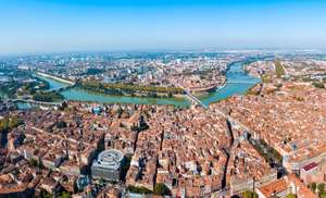 Direct return flight from Birmingham to Toulouse (France), 3 to 7 June via Ryanair