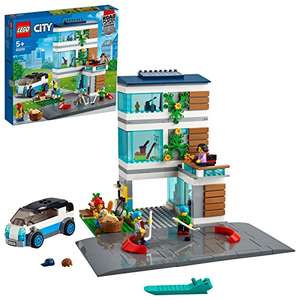 LEGO City 60291 Family House Modern Dolls House Building Set with Road Plates and 4 Minifigures - £25 @ Amazon