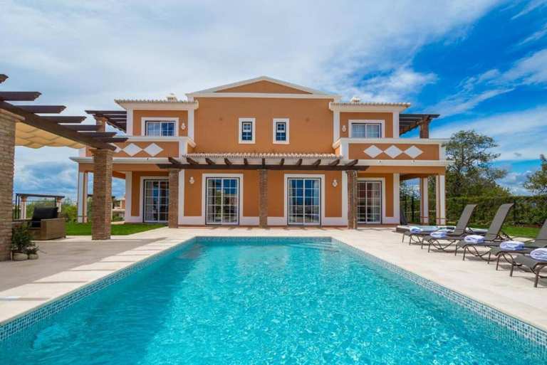 29 Sept - 6 Oct, 7 nights self catering at 4* Colina da Lapa & Villas, Algarve, Portugal flights from Stansted based on 4 adults (£159pp)