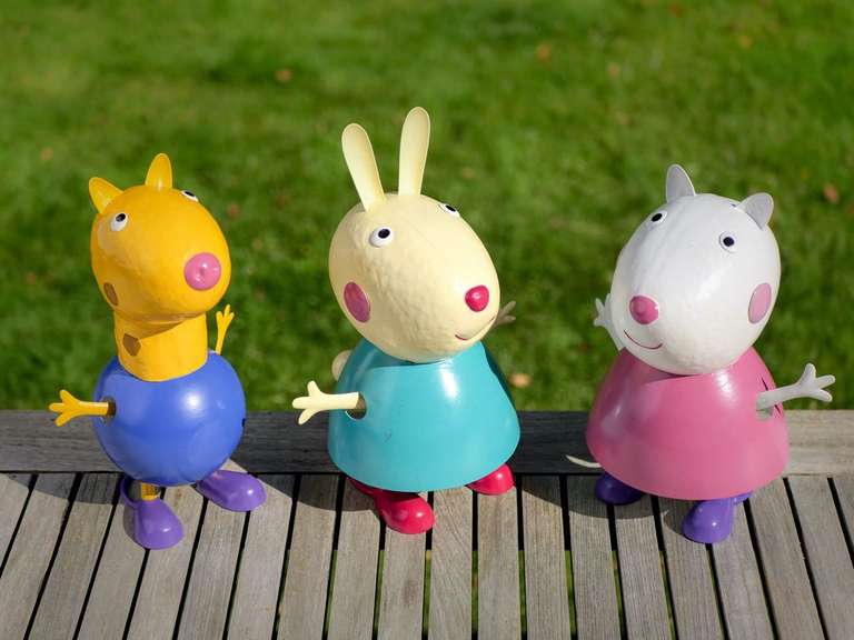 Peppa Pig Friends Garden Metal Ornaments / Statues, £16, using code (+ others on sale) + free delivery @ Olive & Sage