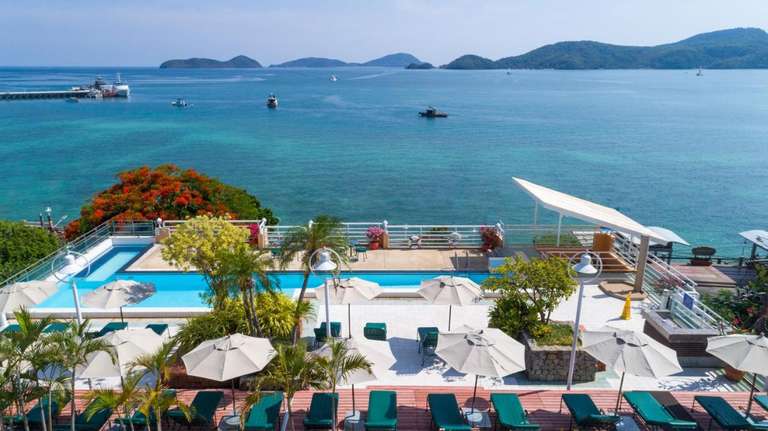 14 Nights Phuket April - Kantary Bay Hotel inc breakfast & Direct Manchester Rtn flights (TUI) - £849 solo or £1416 for 2 people (£708 pp)