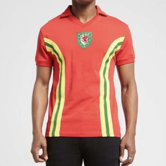 Official Team Wales Home 1976 Shirt Men's £10 + Free Collection @ JD Sports