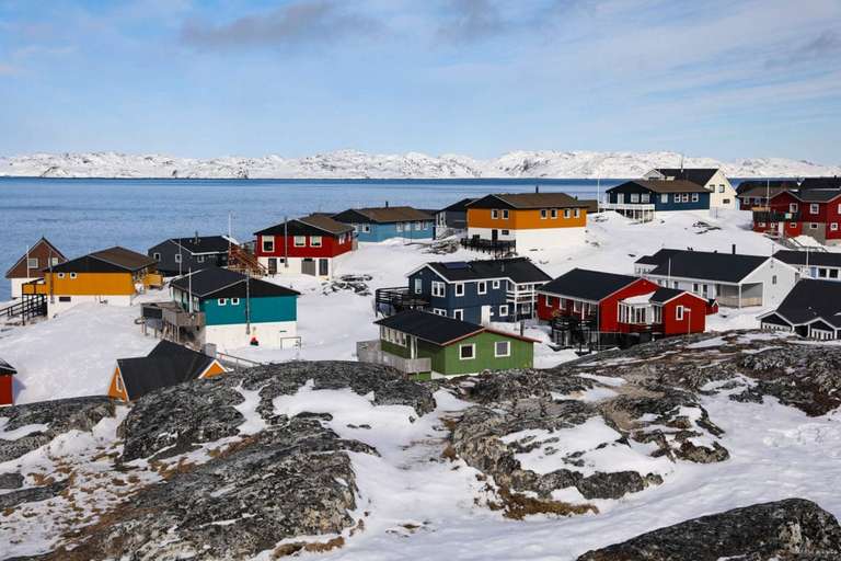 4-stop roundtrip flight from London to Nuuk (Greenland), 05/09 -> 12/09, Air Greenland + Ryanair, personal bag included via Kiwi