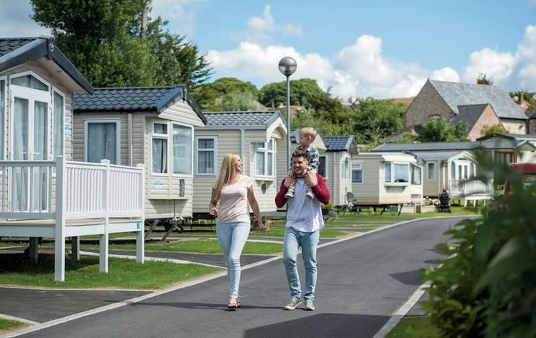 Haven Last Minute UK Staycation: 4 Night Saver from £49 at Haven Holidays Essex Haven Last Minute UK Staycation: 4 Night Saver from £49 at Haven Holidays Essex
