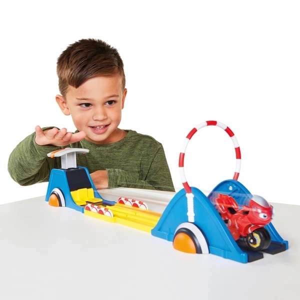 Ricky Zoom Speed & Stunt Playset featuring Ricky with 2 Rescue