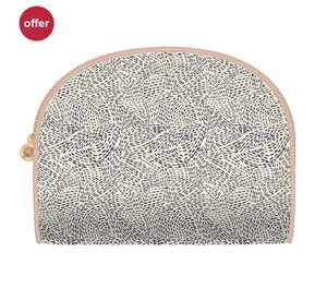 Champneys Weekend Retreat Travel Bag £2 Free Click & Collect @ Boots