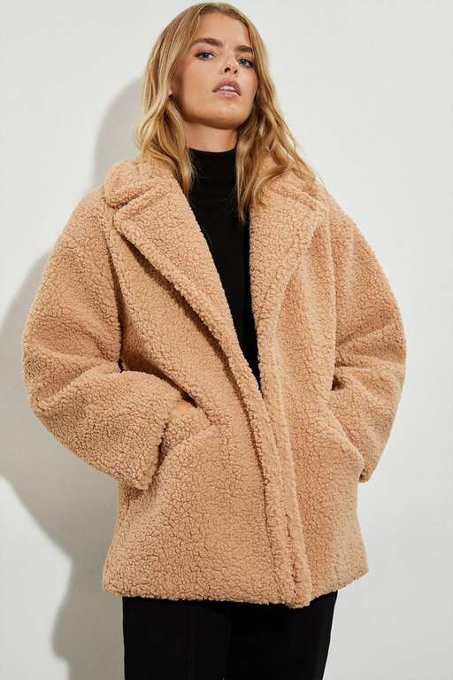 Coats £30 and under e.g. Oversized Diamond Padded Longline Coat £30 + £3.99 delivery - free standard delivery over £50 at Dorothy Perkins