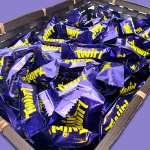 Cadbury Twirl Chocolates Gift Hamper Tray Basket (Approx 1kg) - £4.99 (BBD 12/23, Max 1 per customer, Minimum order £25) at Discount Dragon