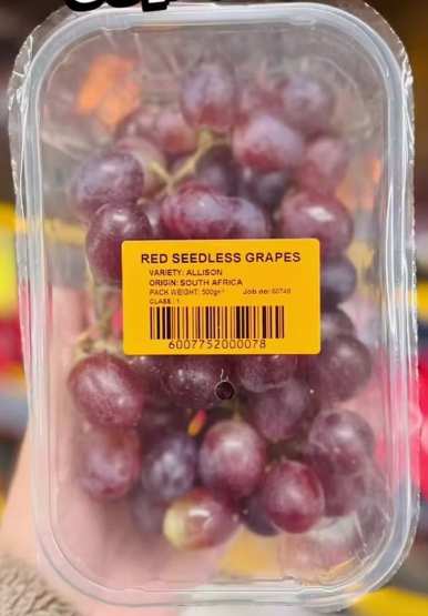Seedless Red Grapes 500g instore Erdington.