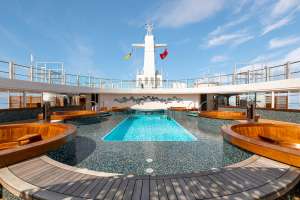 P&O Iona no fly cruise for winter sun to Maderia / Canaries, 14 nights 6 - 20th Dec 2025 £686 per person based on 2 sharing