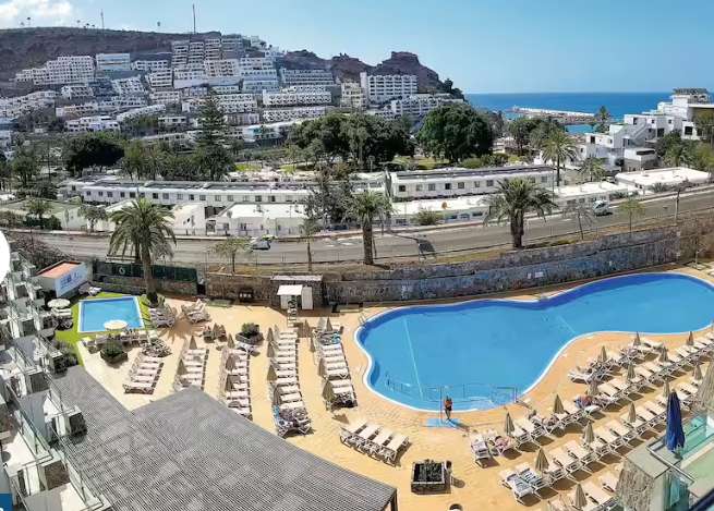 Revoli Playa Apartments - Puerto Rico, Gran Canaria 2x Adults + 2 children (inc. 1 free) B&B 31st Aug - 7 nts £1560 @ Holiday Hypermarket