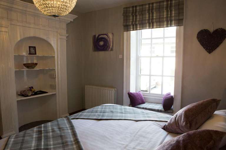 Appleby-in-Westmorland - 2 nights for 2 adults Crown & Cushion with daily full Cumbrian breakfast + early check in