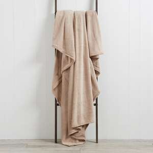 Seriously Soft 220cm x 220cm Throw (Seriously Soft Mushroom/Seriously Soft Olive) £10 + Free Click & Collect @ Dunelm