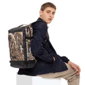 EASTPAK Tecum M 19 Compact Day Backpack real tree camo colour