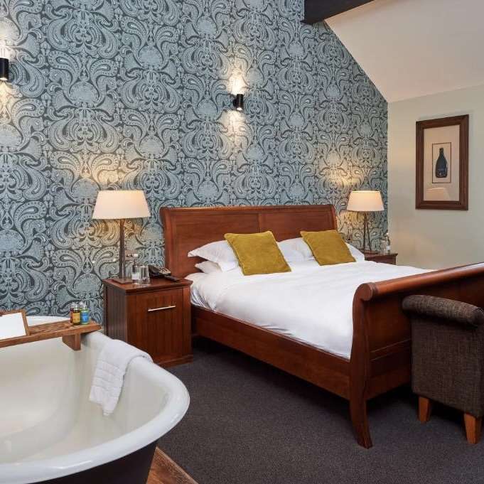 Easter Flash Sale - 4* Hotel Du Vin Deluxe room 2 people w/ breakfast + champagne + late checkout e.g. Newcastle from £95 / Cheltenham £99