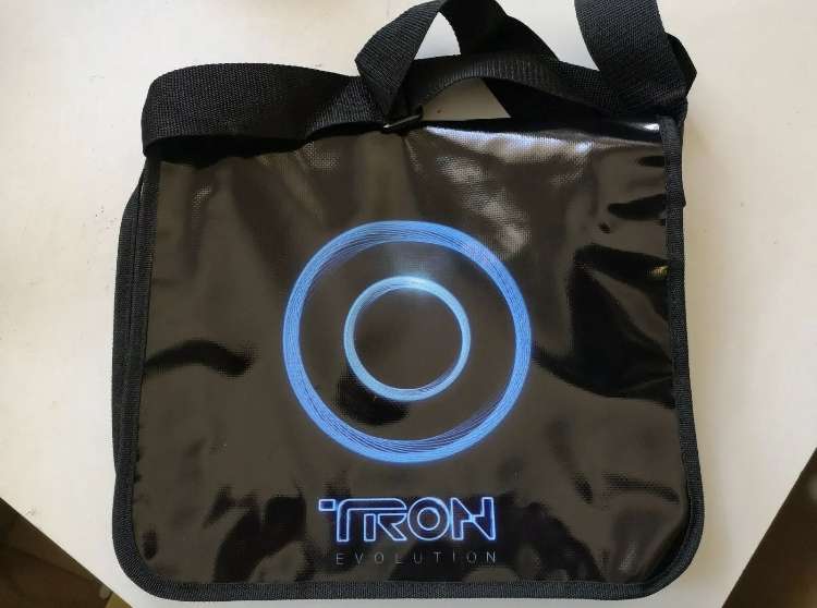 Official Tron Evolution Notebook Laptop Messenger Bag - £5.97 @ the-game-monkey | eBay