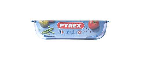 Pyrex Glass Square Roaster, 25 x 21cm (dimensions including the handles/21x21cm internal) - £4.90 @ Amazon