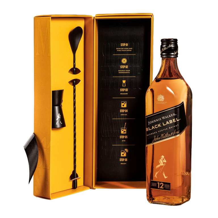 Johnnie Walker Black Label Cocktail Kit | 40% vol | 70cl | Blended Scotch Whisky | Includes Stirrer and Jigger | Cocktail Set