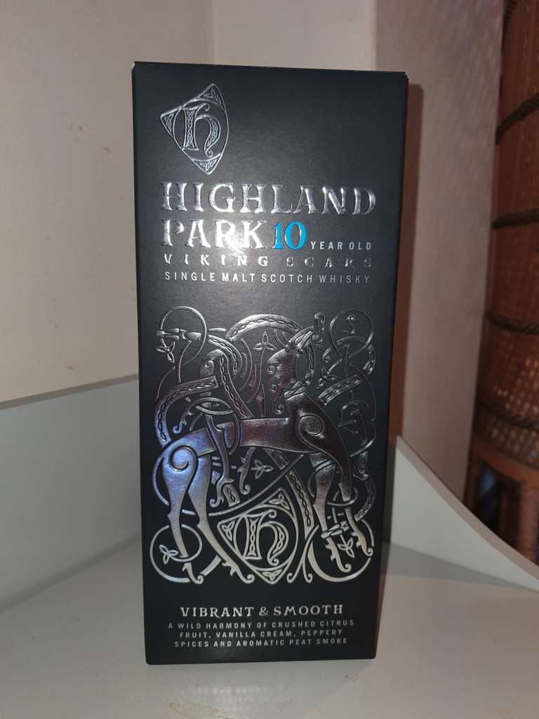 Highland Park 10 - Single Malt Whisky - Viking Scars - at Thorne Instore