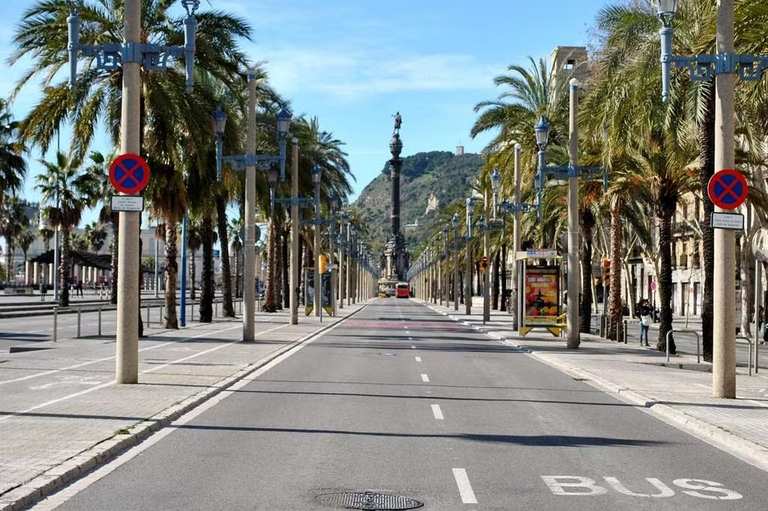 Return Flights from London (£31), Birmingham (£34), Glasgow (£40), Manchester (£41) & Bristol (£35) to Barcelona (Sep) Underseat Bag Incl