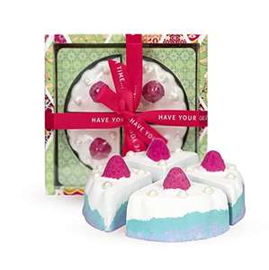 Vintage & Co Beauty Fabrics & Flowers Cake Shape Bath Bomb Vegan Spa Gift Set £4.60 @ Amazon