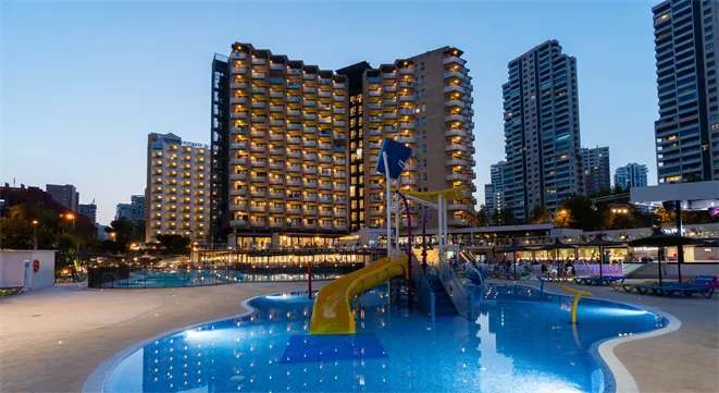 7nts Costa Blanca for 2 - 4th March - Full Board - 4* Hotel Rio Park - MAN Flights + Transfers + 15kg bags - £272pp (£544.64 Total) @ TUI