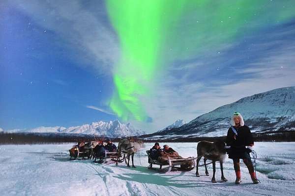 Return Flights from London to Tromsø Norway via WizzAir for £44 @ Skyscanner