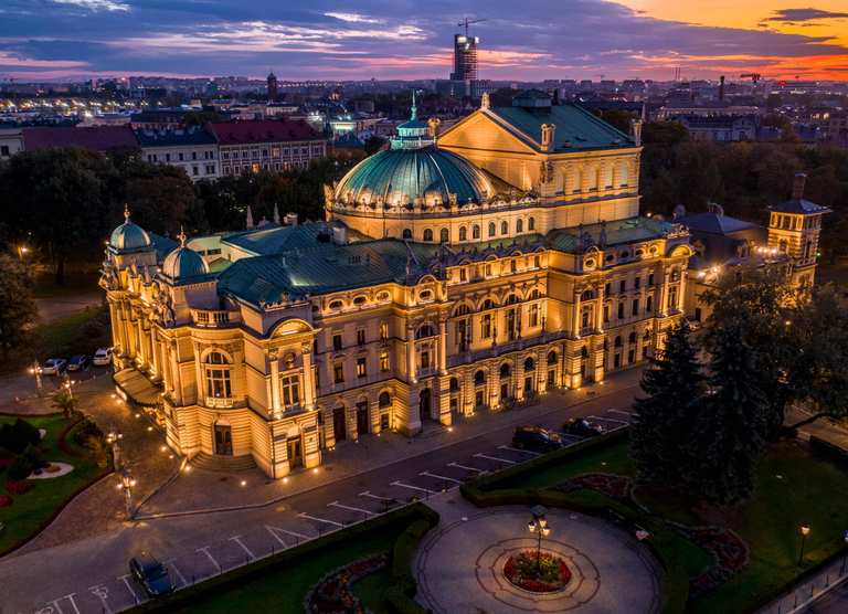 2 Krakow City Break with Hotel, Flights and Auschwitz Tour from London photo 2