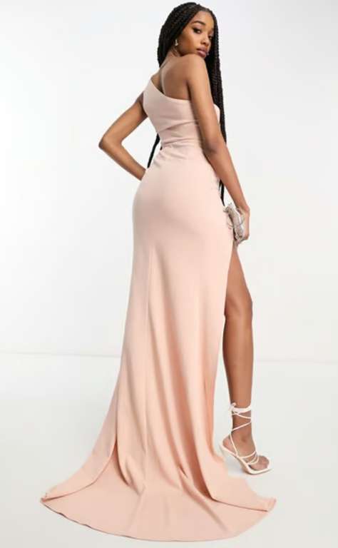 ASOS DESIGN Tall premium one shoulder button maxi dress in blush - Free delivery with code