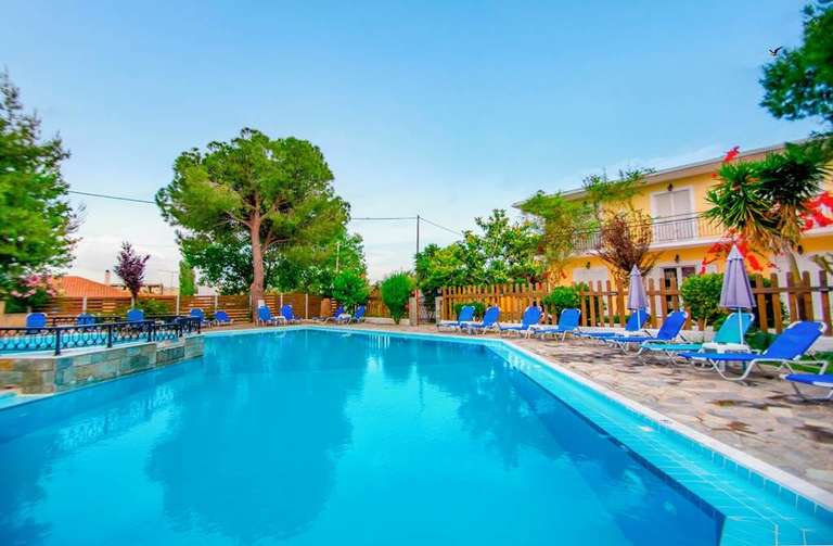 Splash Studios, Zante (£182pp) 2 Adults +1 Child 7 nights Manchester Flights +22kg Bags & Transfers 8th June £546 with code @ Jet2Holidays