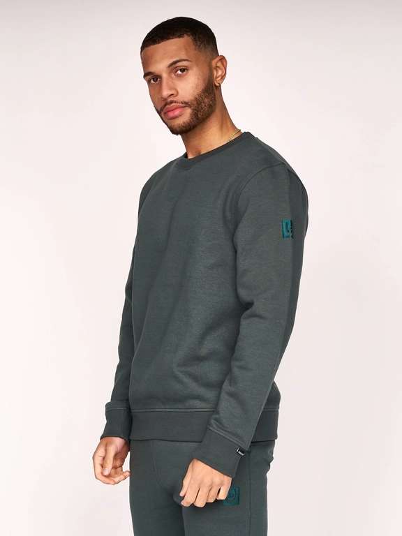 2 x Felaweres Crew Neck Sweaters ( Buy A Grey One + 6 Different Colours To Choose From) - £17.99 With Code (£1.99 Delivery) - @ Duck & Cover