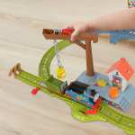 Thomas & Friends Motorized Train Set Paint Delivery with Battery Powered Thomas & Troublesome Truck