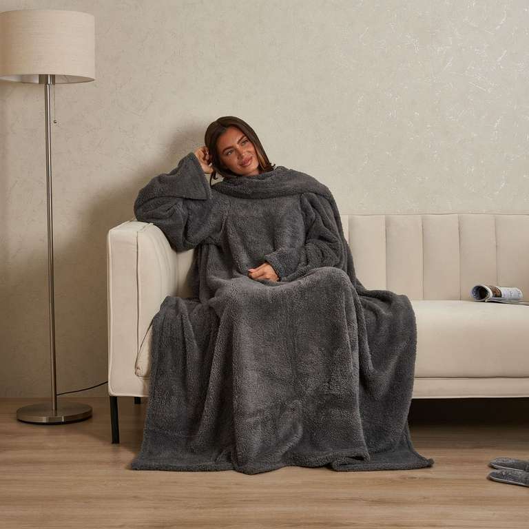 OHS Blush/Charcoal Teddy Fleece Wearable Blanket With Sleeves - £7 (+£3.95 Delivery) @ Online Home Shop