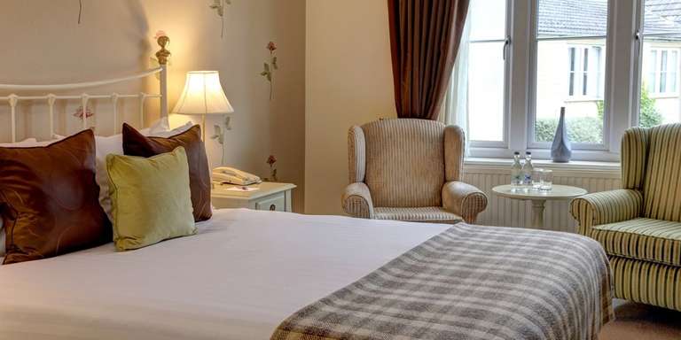 Cotswolds (Mickleton) - 2 nights for 2 people with daily breakfast + 2 course dinner 1st night + welcome drink = £169 @ Travelzoo