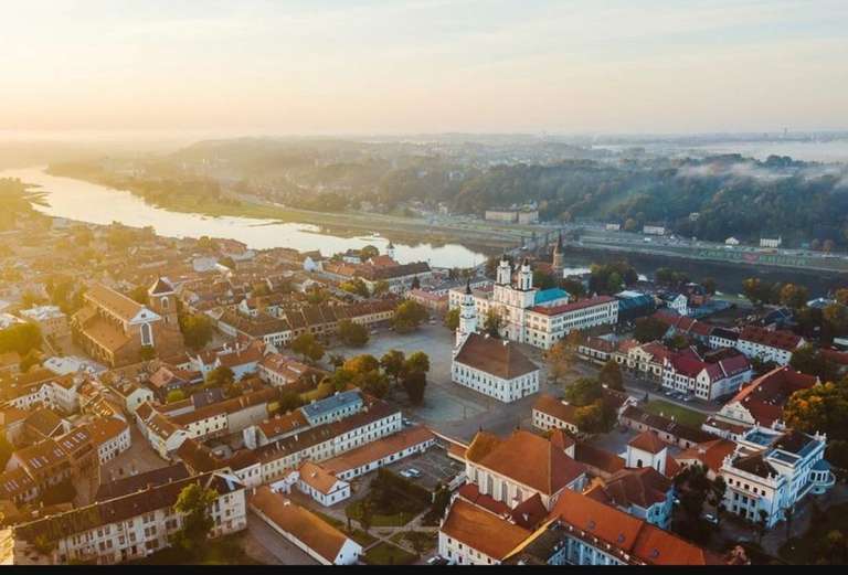 Return Flights to Kaunas Lithuania from Luton 26th September to 8th October
