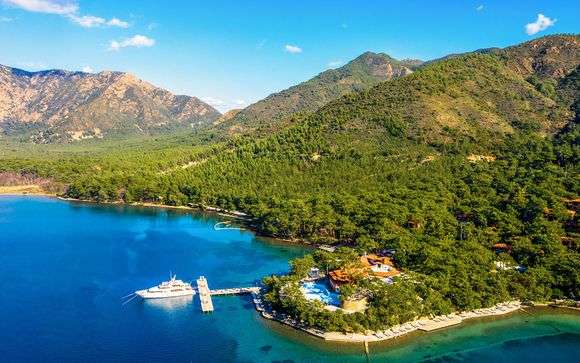 5-star All-inclusive 5 night break in Marmaris Turkey with flights and upgraded room from £322.50pp @ Voyage Prive