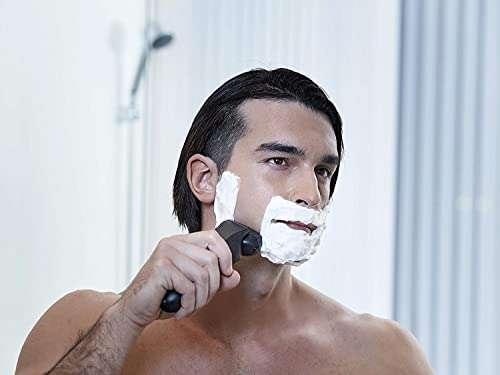 Panasonic ES-RT37 Wet and Dry Rechargeable Electric 3-Blade Shaver - £24.54 @ Amazon