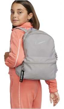 NIKE Unisex Kids Y Nk Brsla Jdi Mini Bkpk Sports Backpack (pack of 1)