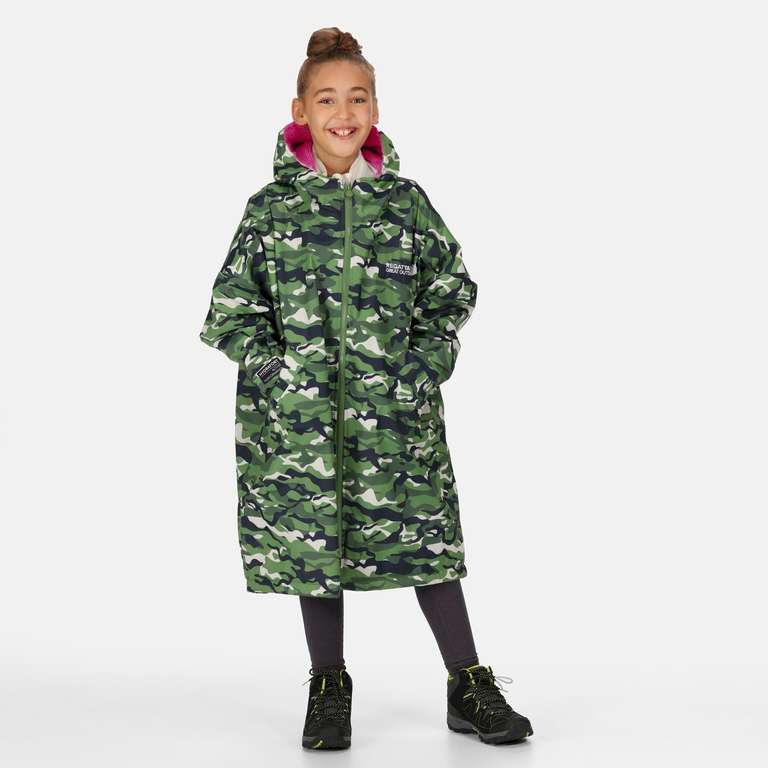 Junior Changing Robe | Cactus Camouflage - £28 with code + free click & collect @ Regatta